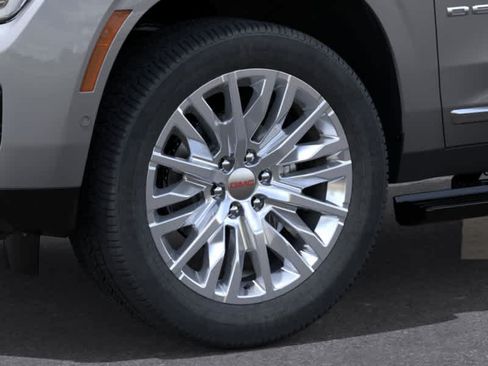 New 2026 GMC Yukon XL Denali w/ Denali Reserve Package AWD/4WD image 9