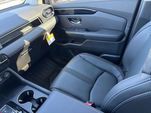 New 2025 Honda Pilot EX-L image 14