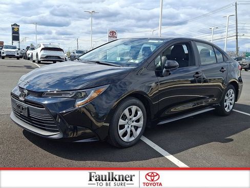 Certified 2024 Toyota Corolla LE FWD image 3