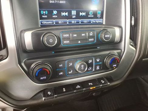 Used 2017 GMC Sierra 2500 SLE w/ HD SLE Preferred Plus Package AWD/4WD image 24