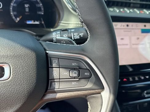 New 2026 Jeep Grand Cherokee Limited image 25