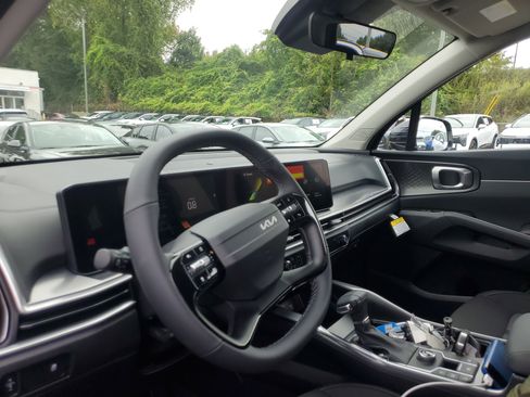 New 2026 Kia Sorento LX image 18