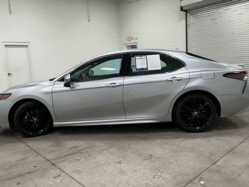 Used 2024 Toyota Camry XSE FWD image 8
