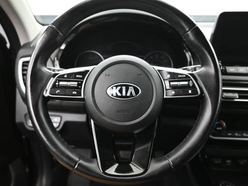 Used 2021 Kia Seltos SX w/ SX Sunroof Package AWD/4WD image 13