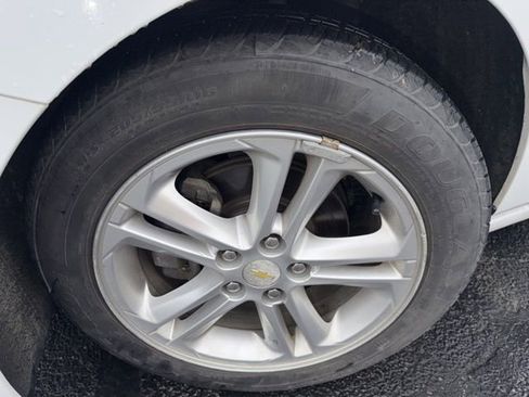 Used 2016 Chevrolet Cruze LT image 26