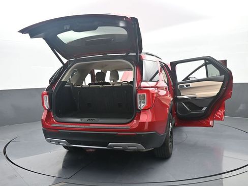 Used 2021 Ford Explorer XLT w/ Equipment Group 202A image 81