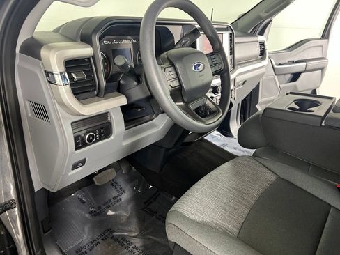 Used 2025 Ford F350 XLT AWD/4WD image 15
