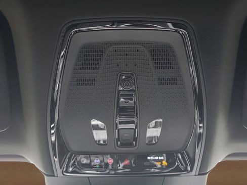 New 2026 Cadillac Lyriq Luxury w/ LPO, Floor Liner Package image 23