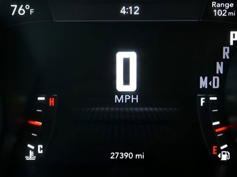 Used 2023 Dodge Challenger SXT w/ Plus Package image 24