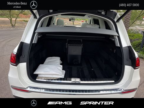 Used 2023 Mercedes-Benz Maybach GLS 600 4MATIC image 7