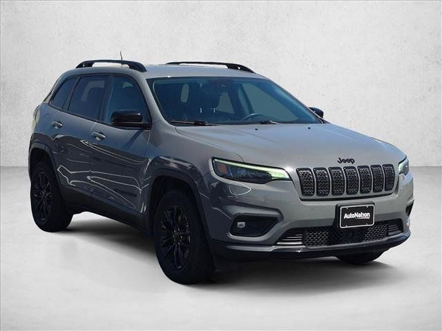 Used 2023 Jeep Cherokee Altitude Lux AWD/4WD image 3