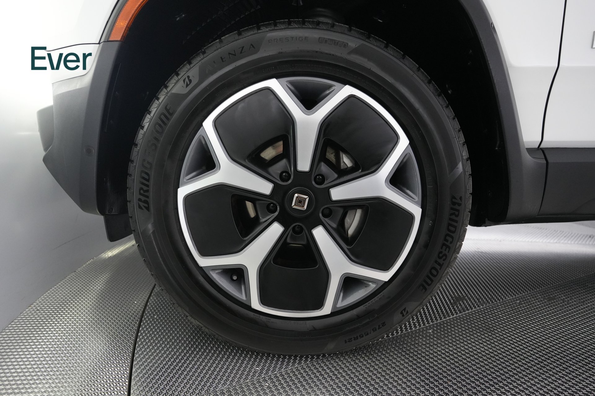 Used 2023 Rivian R1T Adventure Dual AWD/4WD image 19