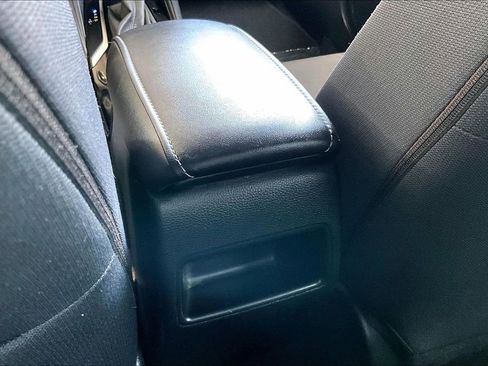 Used 2021 Toyota Corolla SE w/ Carpet Mat Package (TMS) FWD image 10