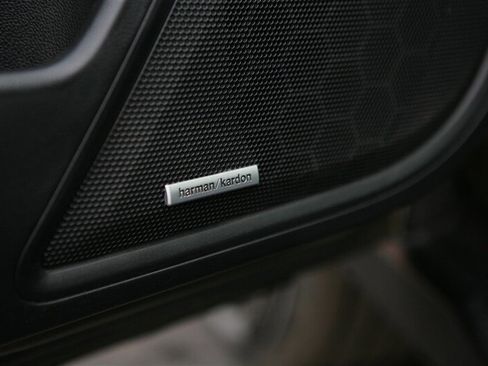 Used 2022 Subaru Outback Limited image 11