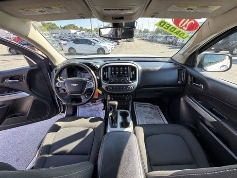Used 2020 Chevrolet Colorado LT w/ Safety Package RWD image 16