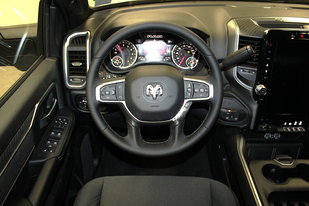 New 2026 RAM 2500 Big Horn AWD/4WD image 12