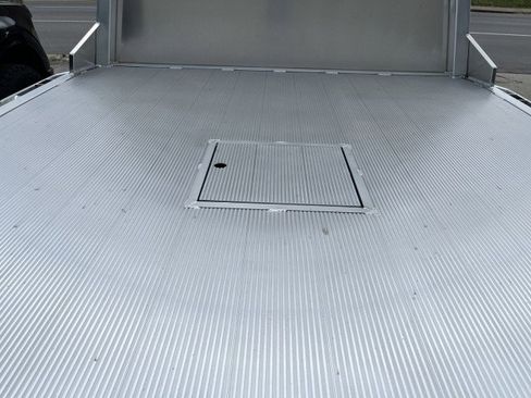 New 2025 Ford F550 4x4 SuperCab Super Duty w/ XLT Value Package image 6