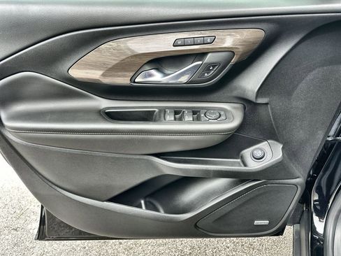 Certified 2023 GMC Terrain Denali w/ Denali Premium Package AWD/4WD image 23