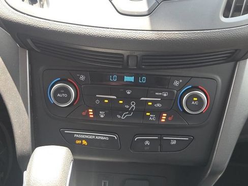 Used 2018 Ford Escape SE AWD/4WD image 32