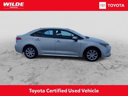 Certified 2025 Toyota Corolla LE image 2