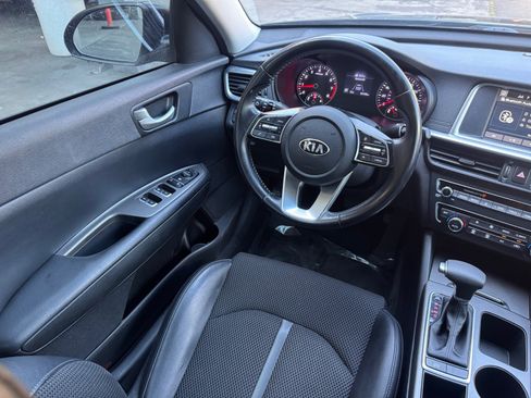 Used 2019 Kia Optima S FWD image 19