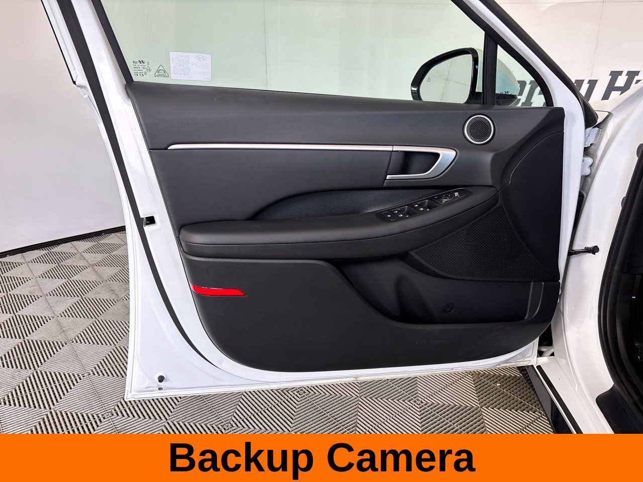 Used 2024 Hyundai Sonata SEL w/ Convenience Package FWD image 10