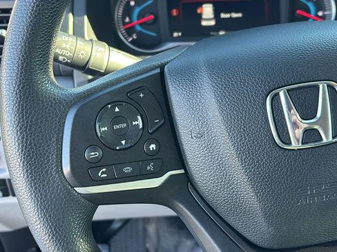 Used 2020 Honda Pilot EX image 17