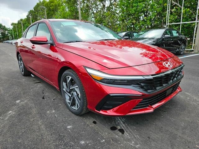 Certified 2025 Hyundai Elantra SEL FWD image 8