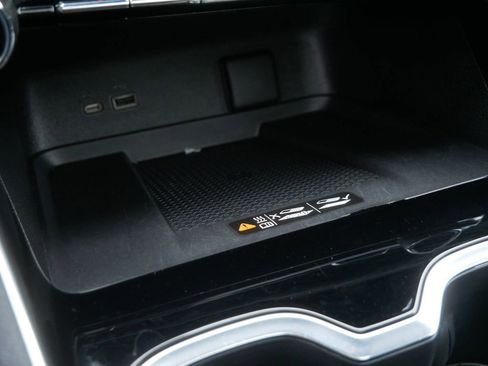 Certified 2024 Chevrolet Traverse RS w/ LPO, Floor Liner Package image 28