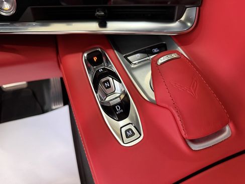 Used 2022 Chevrolet Corvette Stingray Premium Cpe w/ Z51 Performance Package image 19