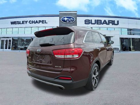 Used 2016 Kia Sorento EX image 5