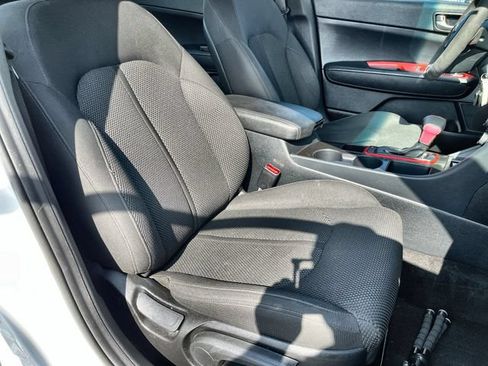 Used 2019 Kia Optima LX FWD image 25