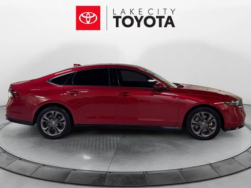 Used 2023 Honda Accord EX-L image 9