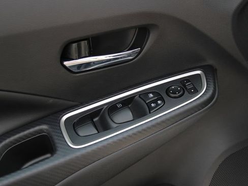 Certified 2025 Nissan Versa SR w/ Trunk Package FWD image 13
