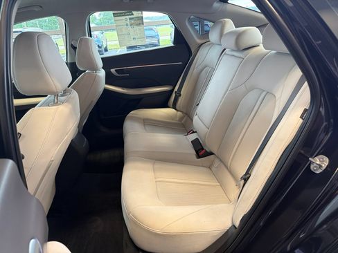 Used 2025 Hyundai Sonata SEL FWD image 11