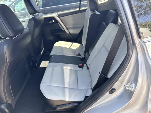 Used 2017 Toyota RAV4 Limited FWD image 6