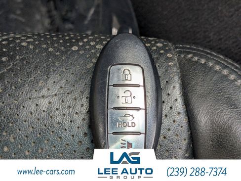 Used 2011 INFINITI G37 x w/ Premium Pkg image 28