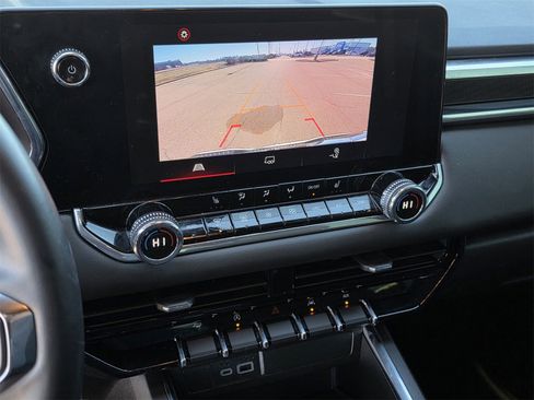 Used 2024 GMC Canyon Elevation w/ Convenience Package image 11