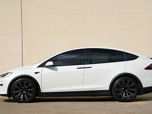 Used 2022 Tesla Model X Plaid AWD/4WD image 9