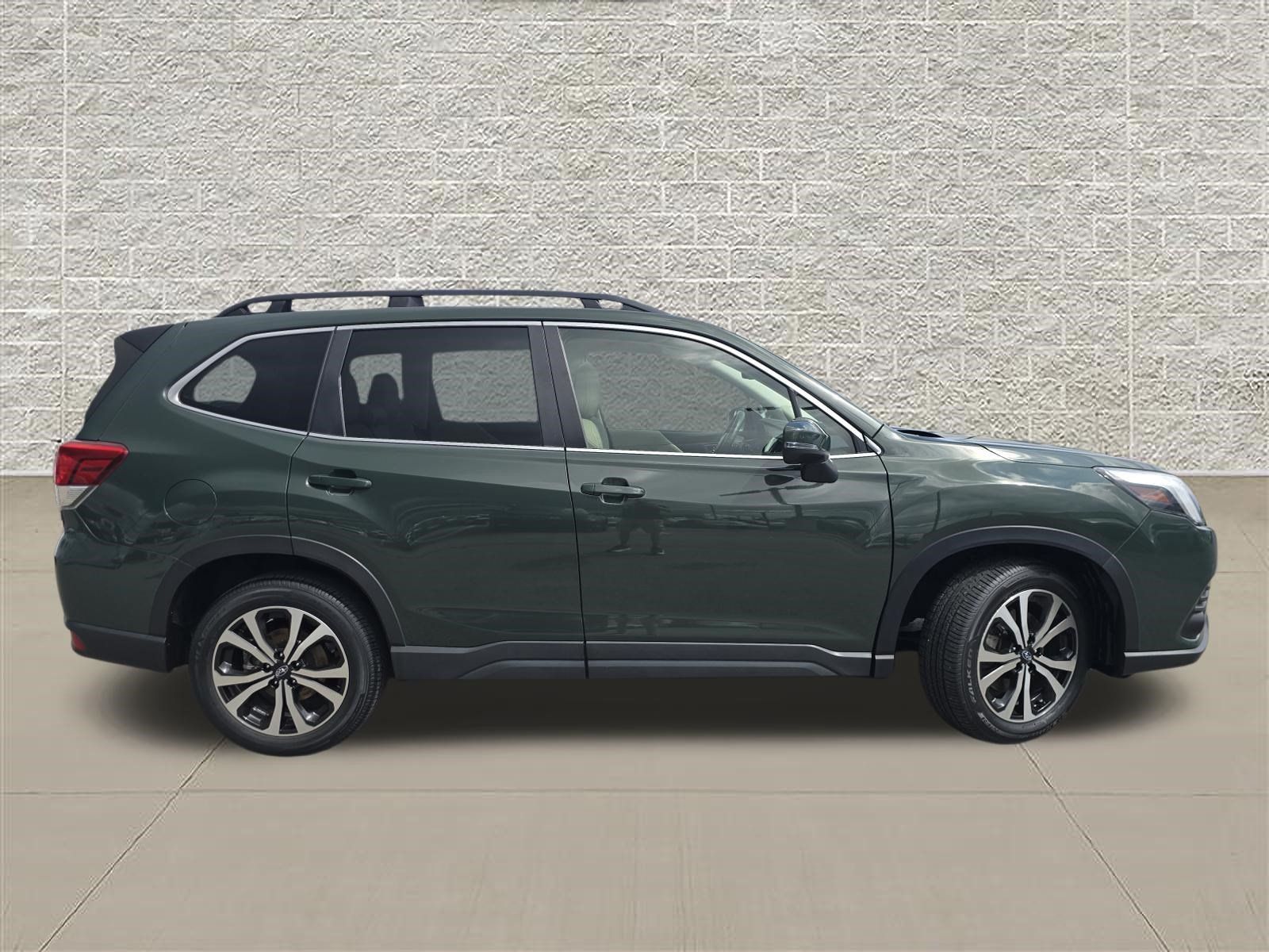 Used 2024 Subaru Forester Limited AWD/4WD image 8
