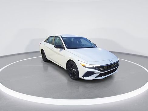 New 2026 Hyundai Elantra Sport image 2