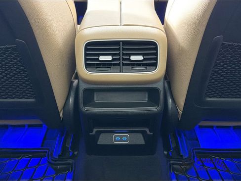 Used 2025 Mercedes-Benz GLE 450e 4MATIC image 31