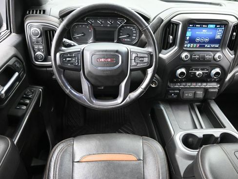 Used 2020 GMC Sierra 1500 AT4 w/ AT4 Preferred Package AWD/4WD image 10