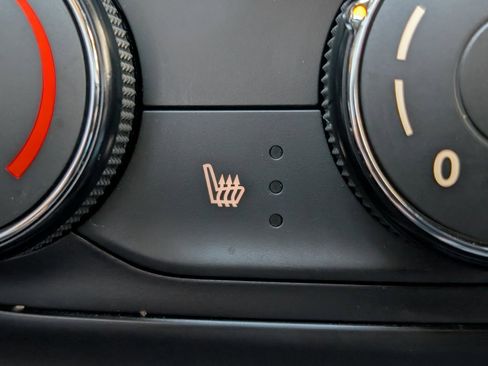 Used 2024 Chevrolet Trax RS w/ Driver Confidence Package image 30