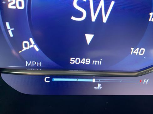 Used 2025 Chevrolet Silverado 1500 RST w/ Z71 Off-Road Package image 8