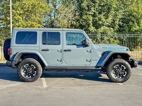 Used 2024 Jeep Wrangler Unlimited Rubicon 4xe AWD/4WD image 2