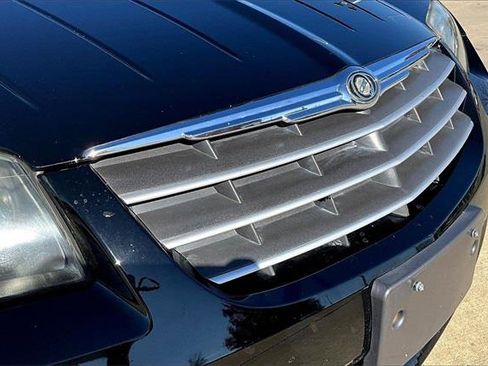 Used 2005 Chrysler Crossfire Limited image 26