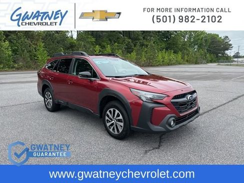 Used 2025 Subaru Outback Premium w/ Popular Package #1A AWD/4WD image 3