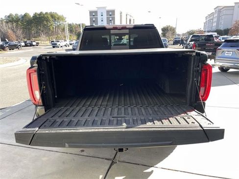 Used 2020 GMC Sierra 1500 AT4 w/ AT4 Premium Package image 9
