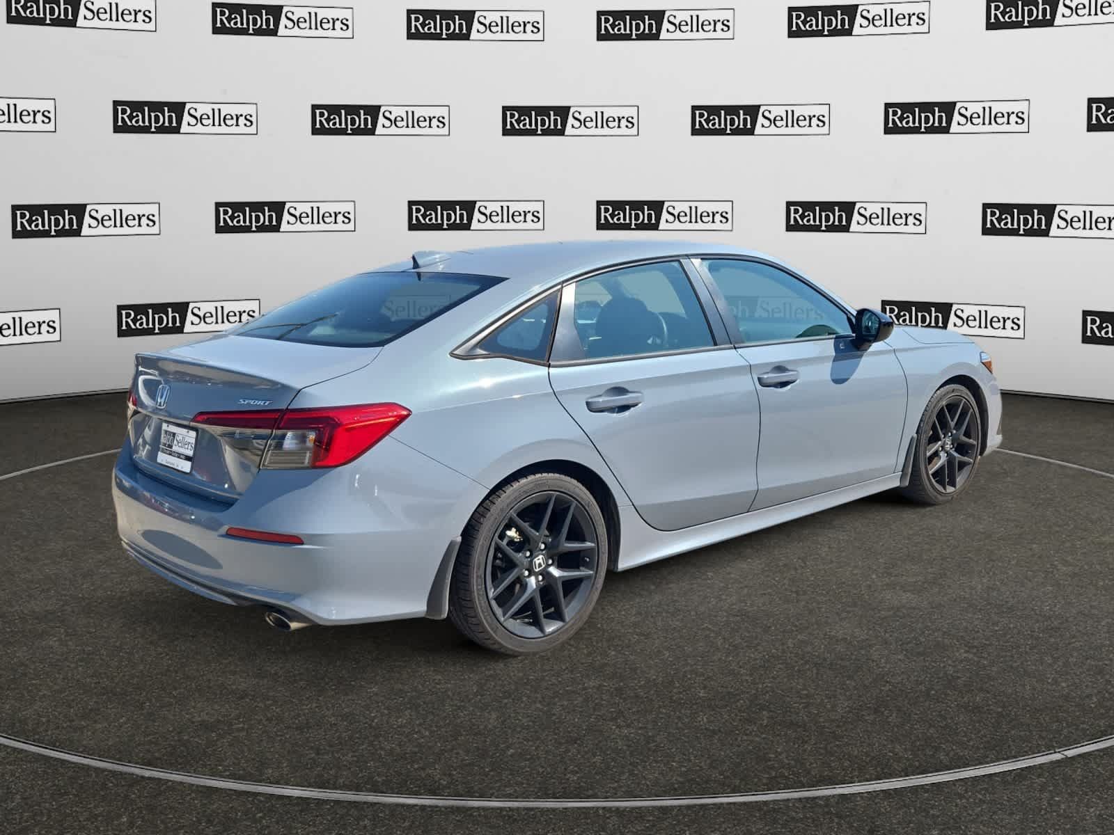 Used 2023 Honda Civic Sport image 6